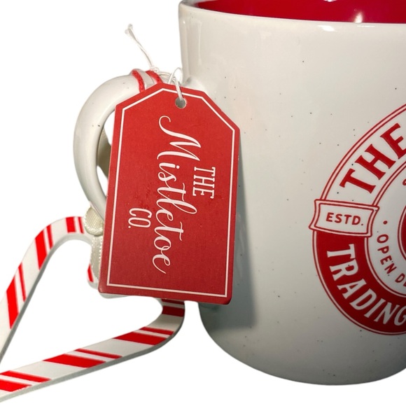The Mistletoe Company Santa North Pole Trading Company Mug Red Inside NWT - Picture 6 of 12